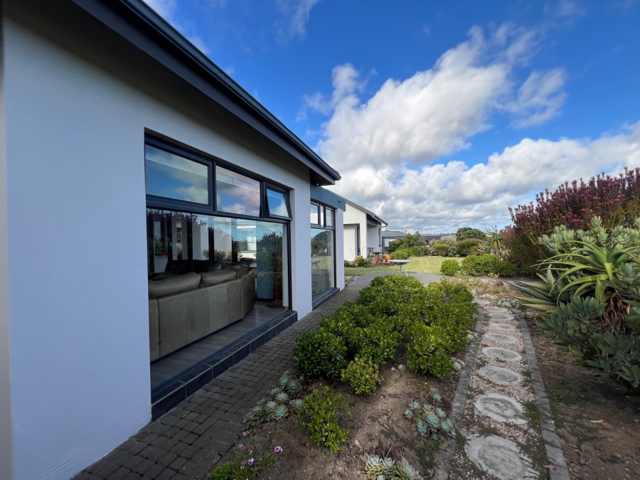 3 Bedroom Property for Sale in Oubaai Western Cape